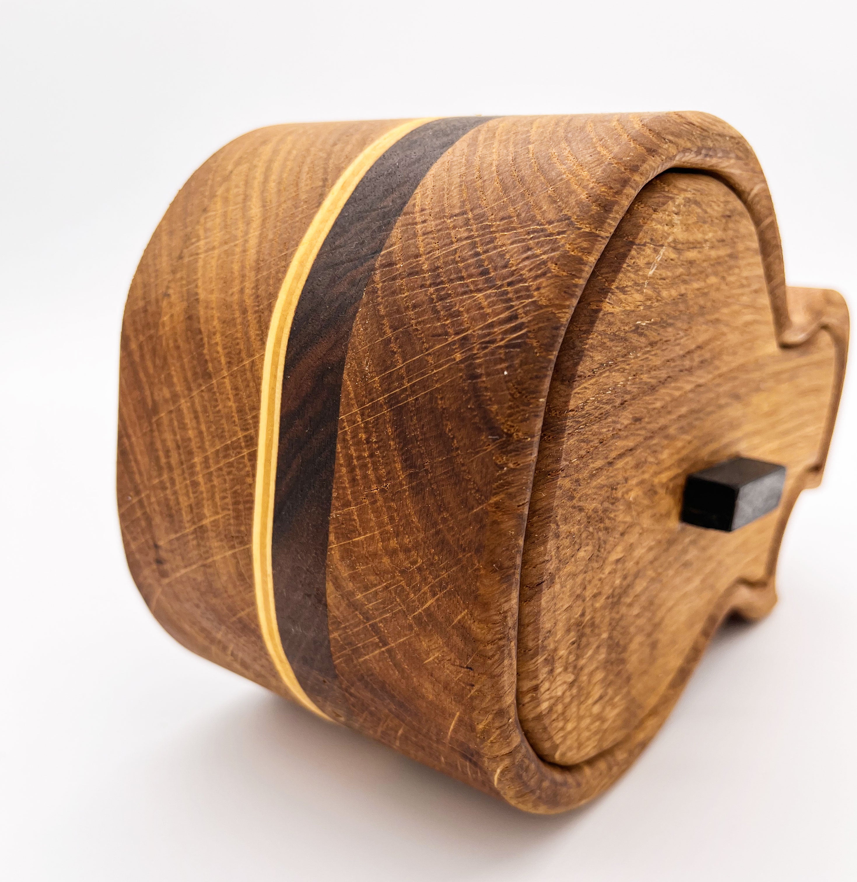 Gibsonbox en noyer et chêne, vue d’ensemble